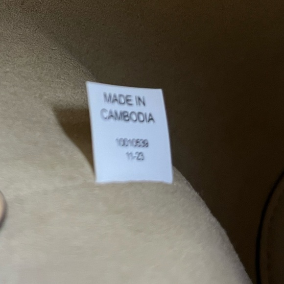 Tory Burch Mini T Monogram Bucket Bag Warm Chai Patent Leather w/Dust Bag - Picture 11 of 16